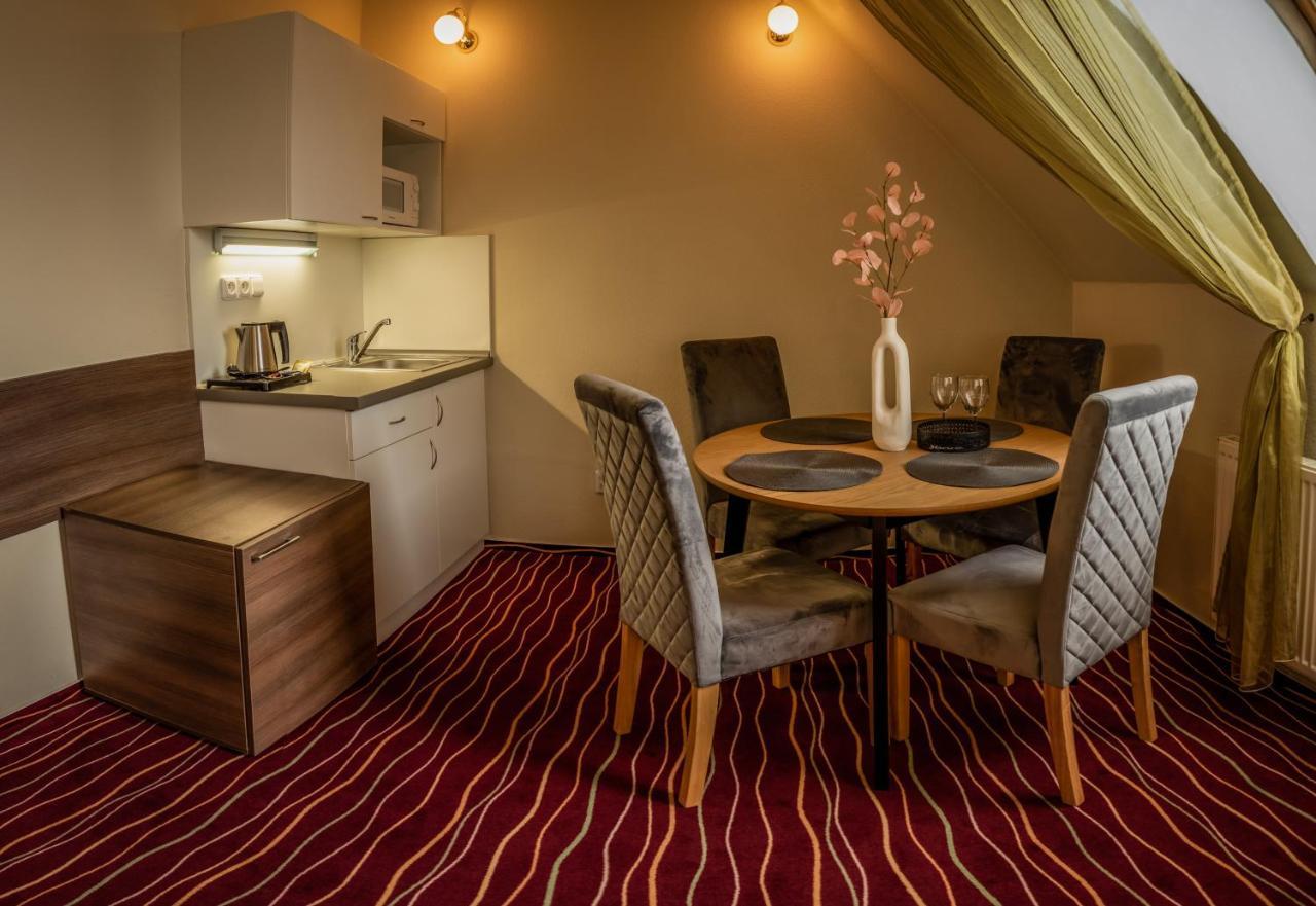 Hotel Brixen Havlickuv Brod Exterior photo