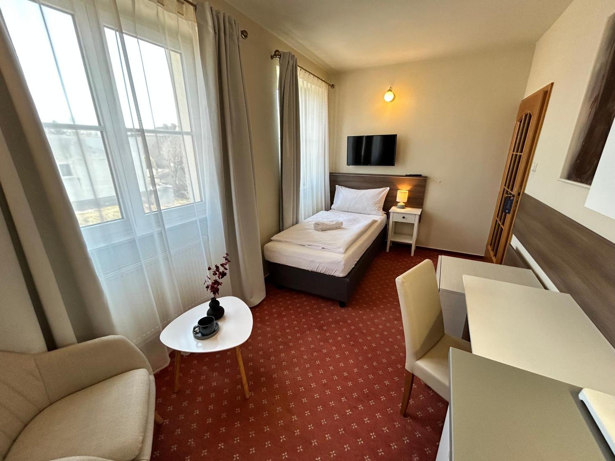Hotel Brixen Havlickuv Brod Exterior photo