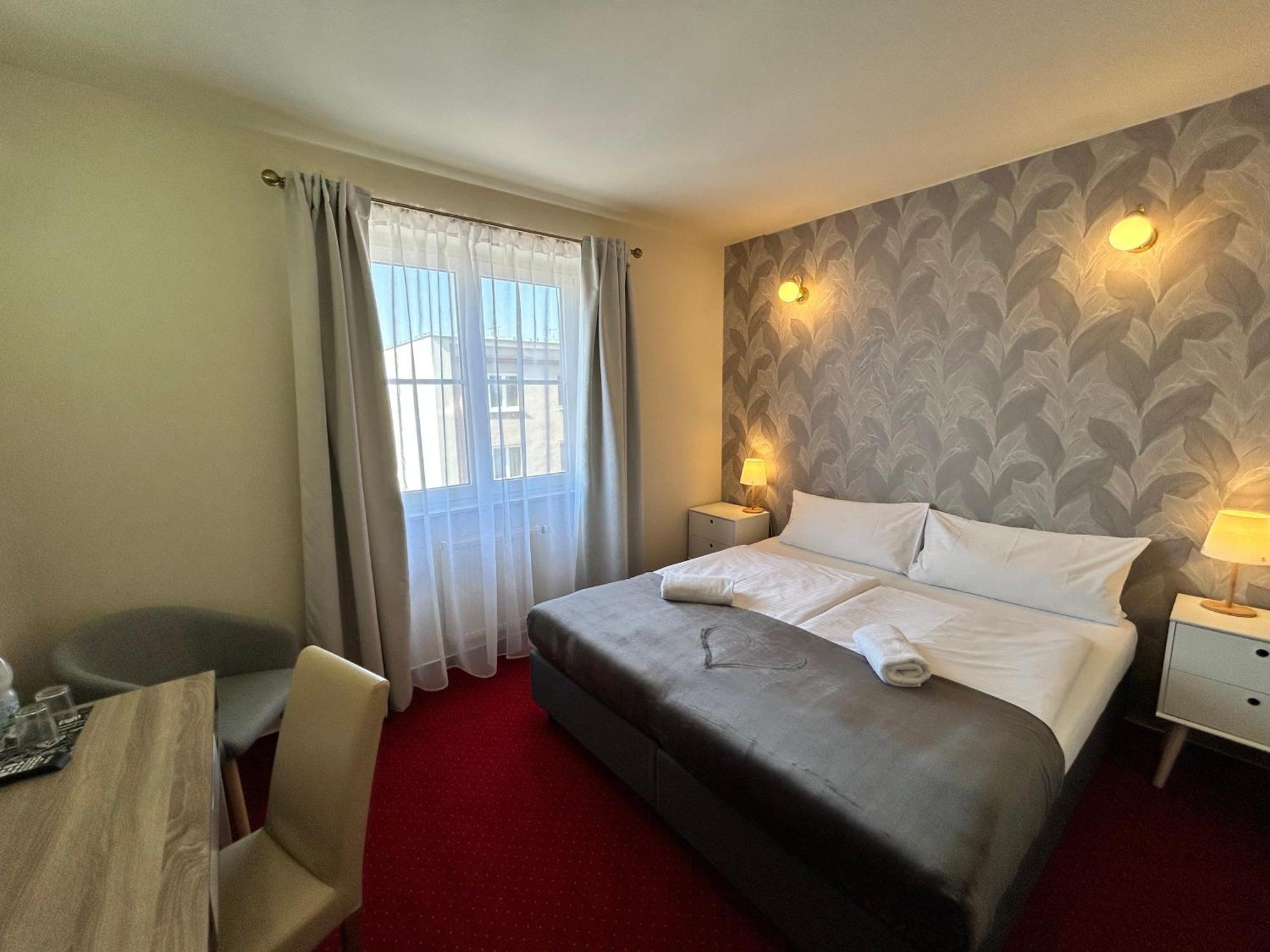 Hotel Brixen Havlickuv Brod Exterior photo
