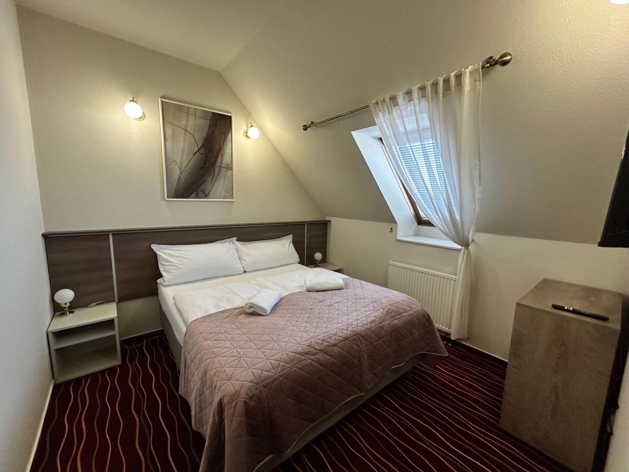 Hotel Brixen Havlickuv Brod Exterior photo